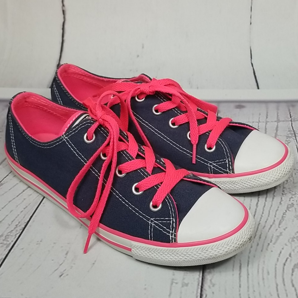 Converse All Star Womens Size 7 Blue Pink Sneakers